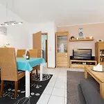 Lindenbuschen 1 3 *
